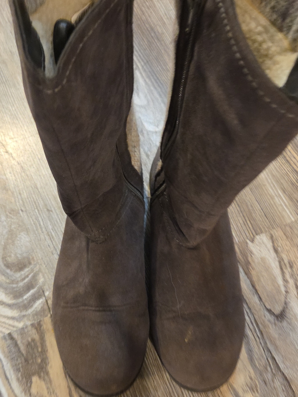 Womens Muk Luks Dark Brown Suede/Sweater Slip-On Boots Size 9